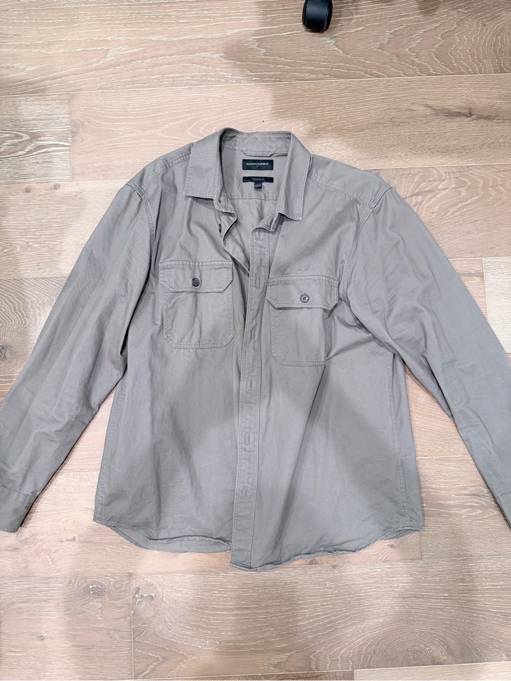 Banana Republic Olive Green Button-Up Shirt